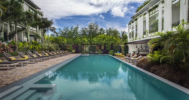 Viroth's Hotel pool 2