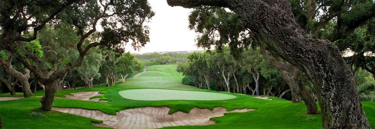 Signaturhål med vattenhinder på Valderrama