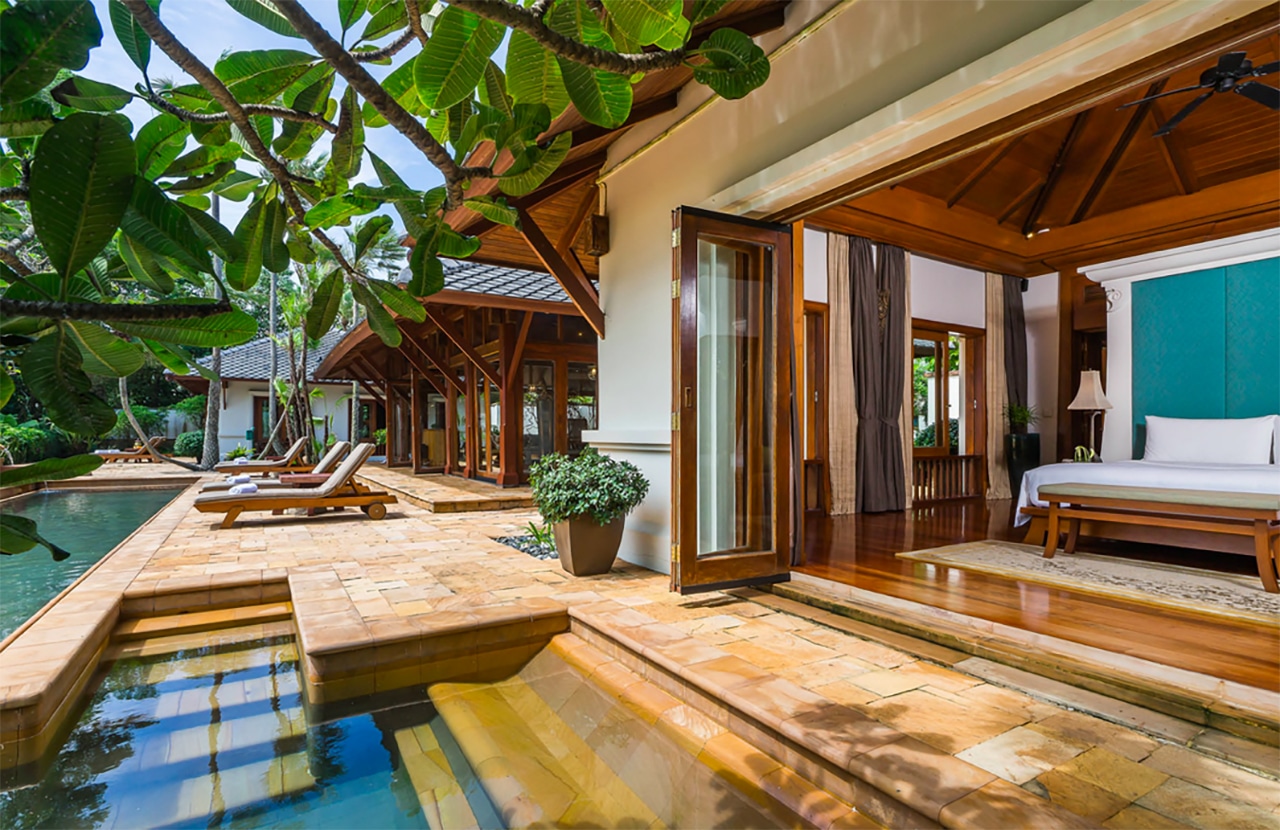 Lyxigt hotellrum med poolaccess i Phuket