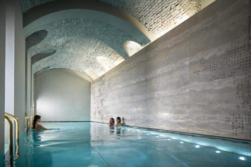 Four Seasons Hotel Milano spa och pool