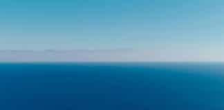 luftfoto av det turkise Middelhavet